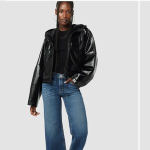 NWT Hudson Sport Zip Jacket in Black. Size XS